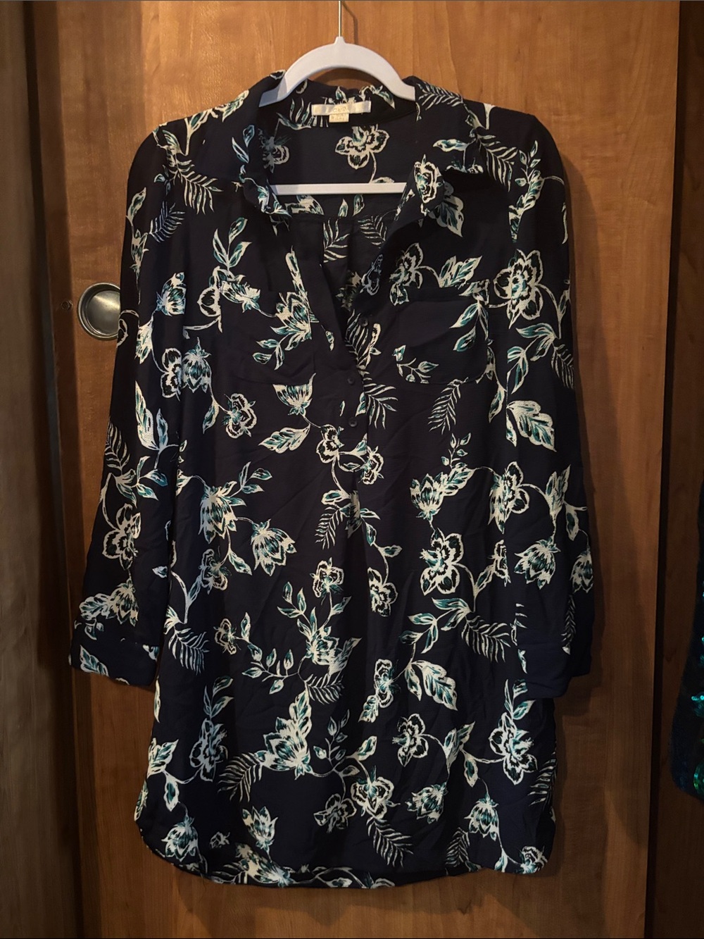 Womens Navy Floral Button-Front Blouse dress